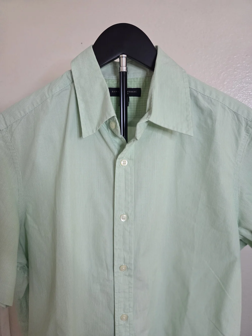 Banana Republic Light Green Short-Sleeve Button-Up Shirt